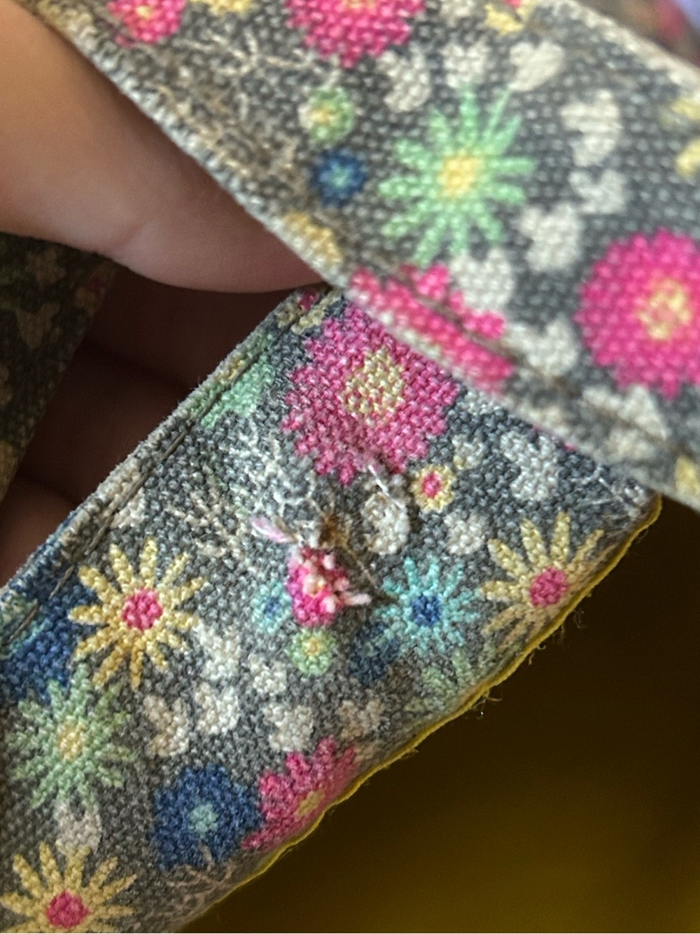 KAVU Women’s Floral Crossbody Bag in Multi Floral - Picture 7 of 9